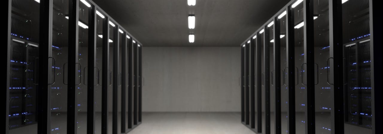 Modern server infrastructure for cloud computing